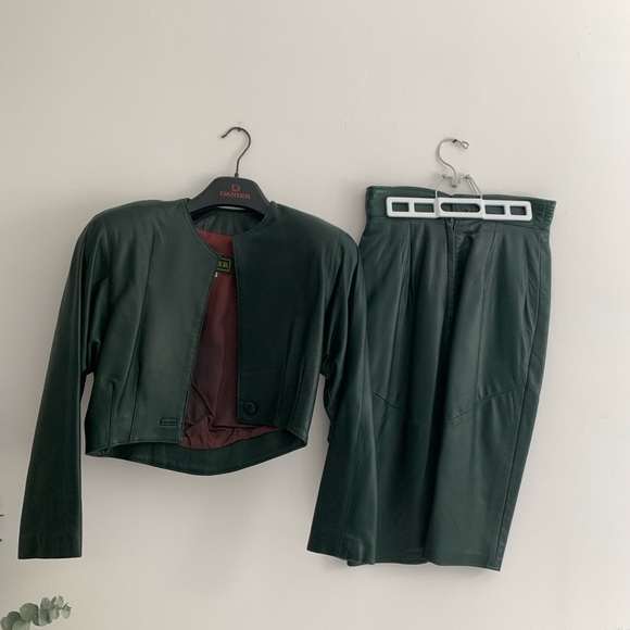 SOLD - Picture 3 of 14